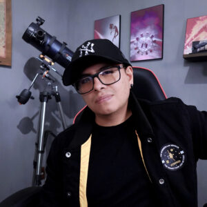 Angel Salazar Astrauris influencer divulgador creador de contenido en instagram tiktok y youtube