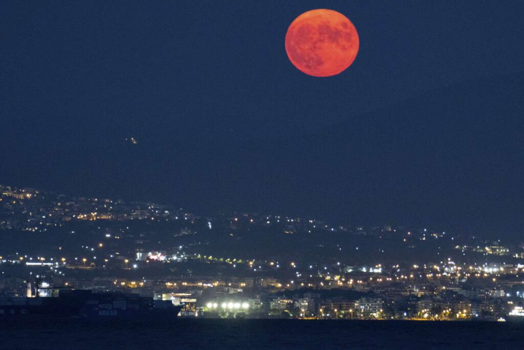 Luna de esturión 2025 mexico luna llena agosto